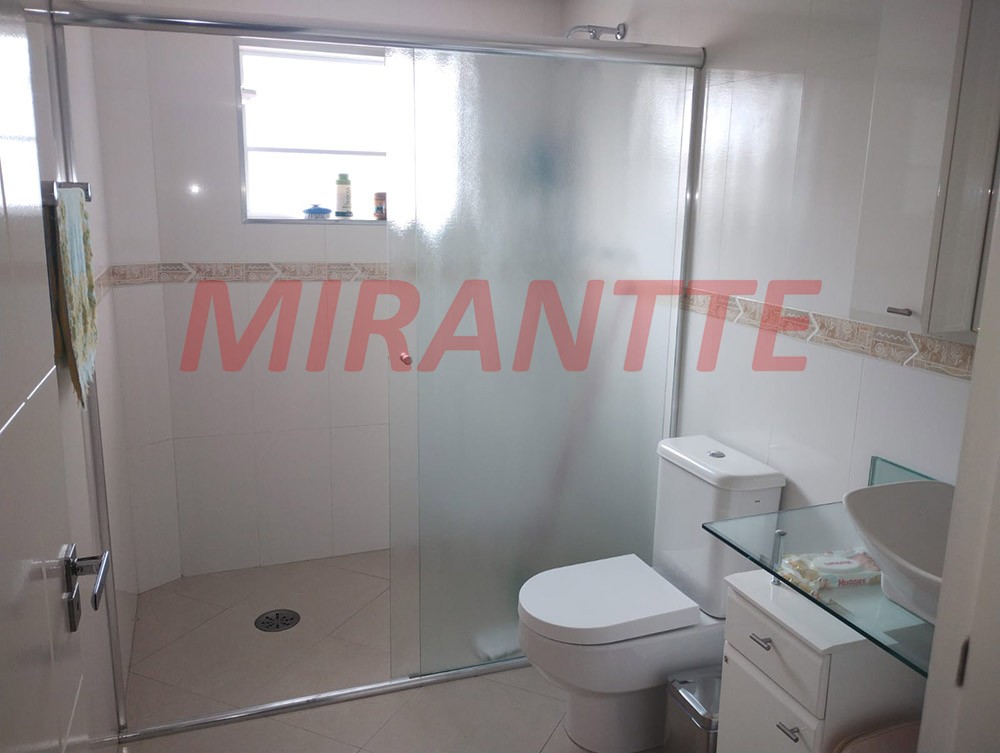 Sobrado de 189m² com 3 quartos em Vila Aurora