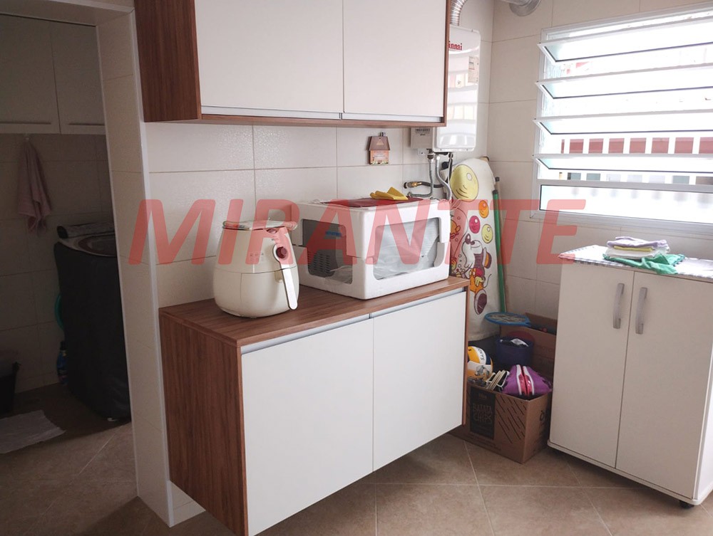 Sobrado de 189m² com 3 quartos em Vila Aurora
