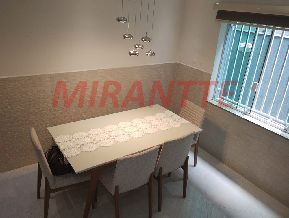 Sobrado de 189m² com 3 quartos em Vila Aurora