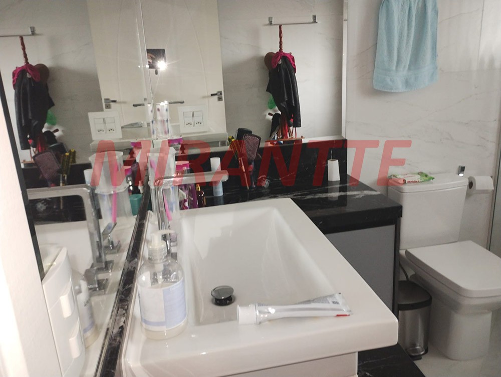 Sobrado de 189m² com 3 quartos em Vila Aurora