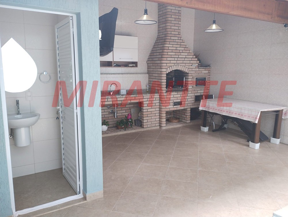 Sobrado de 189m² com 3 quartos em Vila Aurora