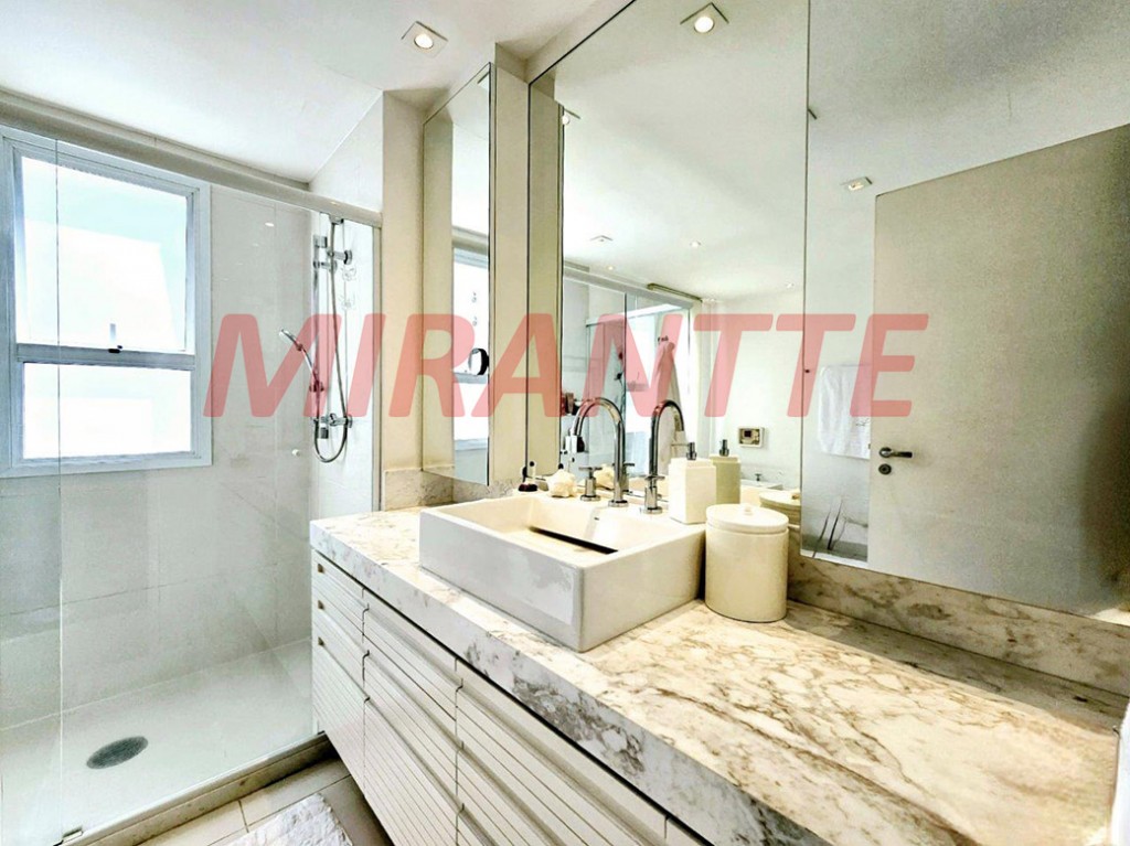Apartamento de 385m² em Campo Belo