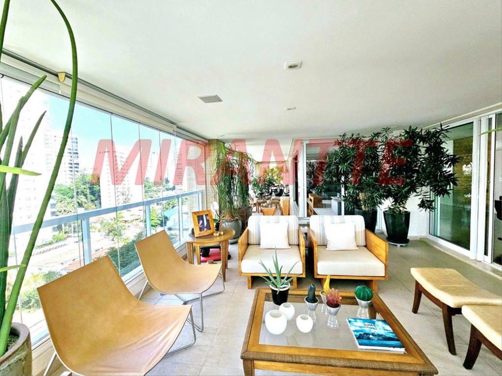 Apartamento de 385m² em Campo Belo