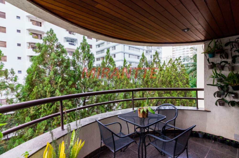 Apartamento de 280m² com 3 quartos em Higienópolis