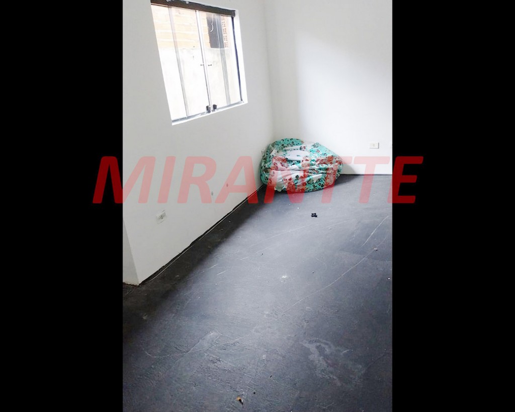 Sobrado de 250m² com 4 quartos em Parque Continental