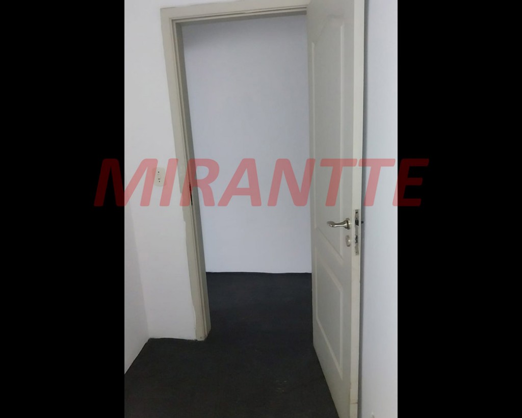 Sobrado de 250m² com 4 quartos em Parque Continental