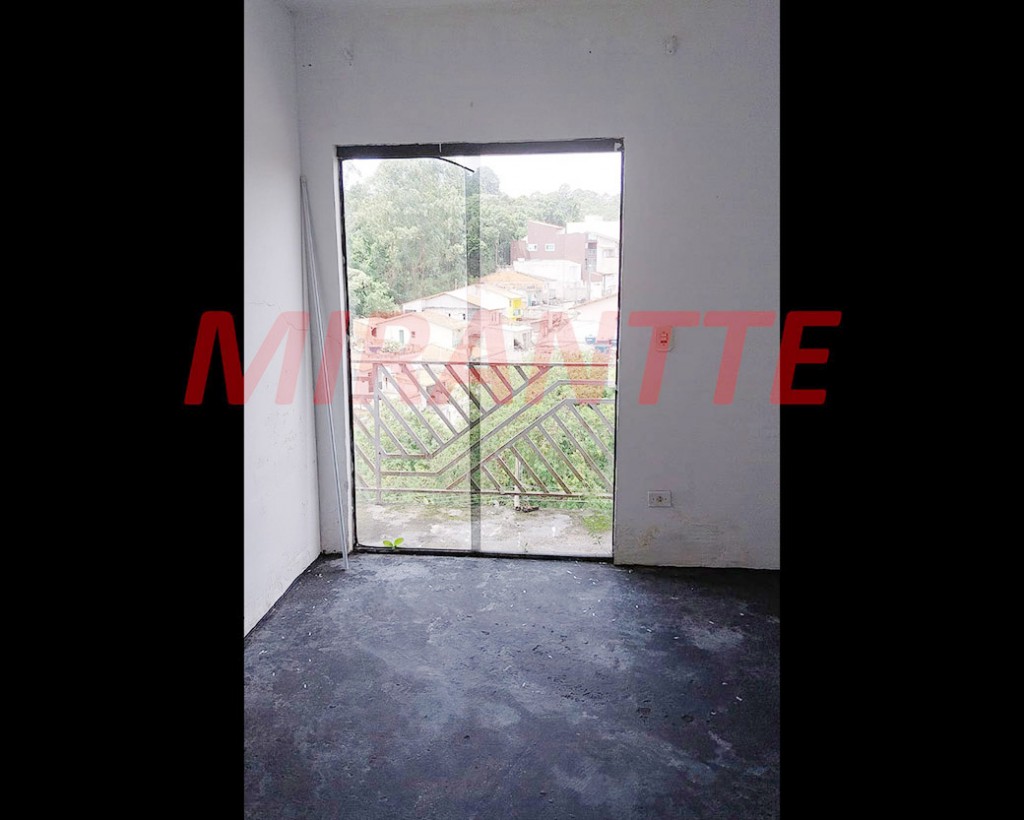 Sobrado de 250m² com 4 quartos em Parque Continental