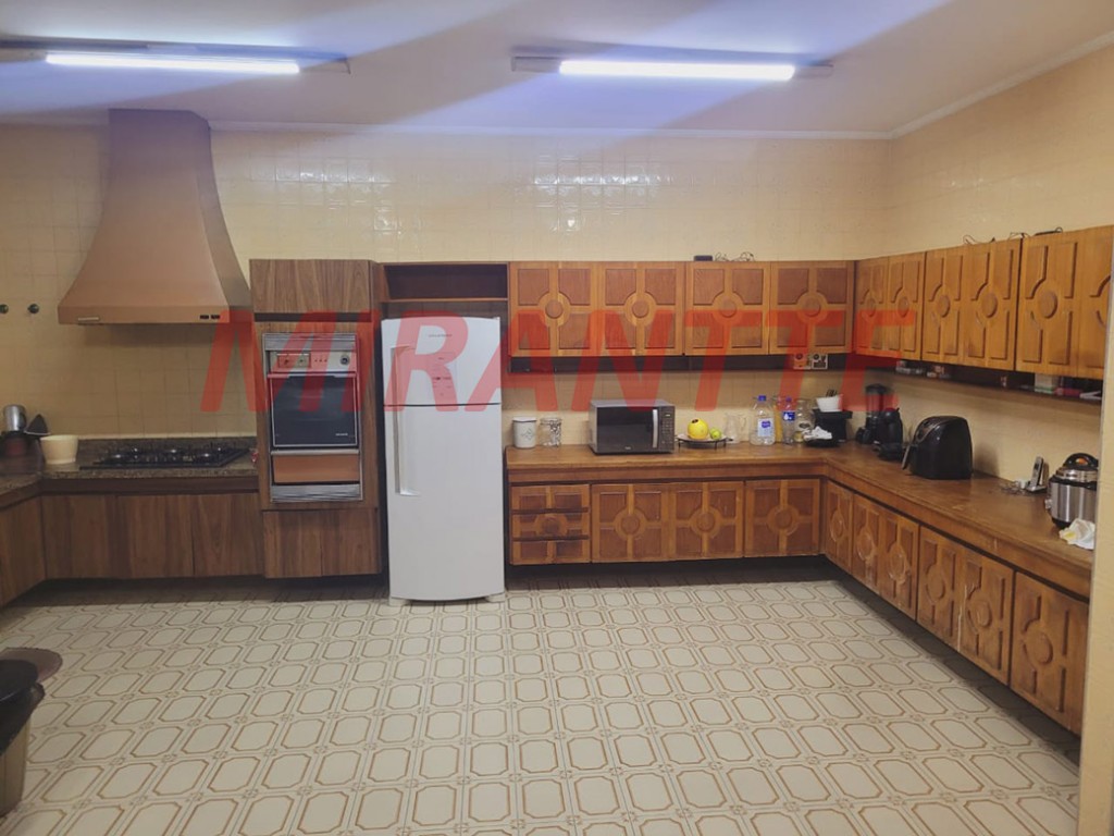 Comercial de 590m² com 4 quartos em Vila Rosália
