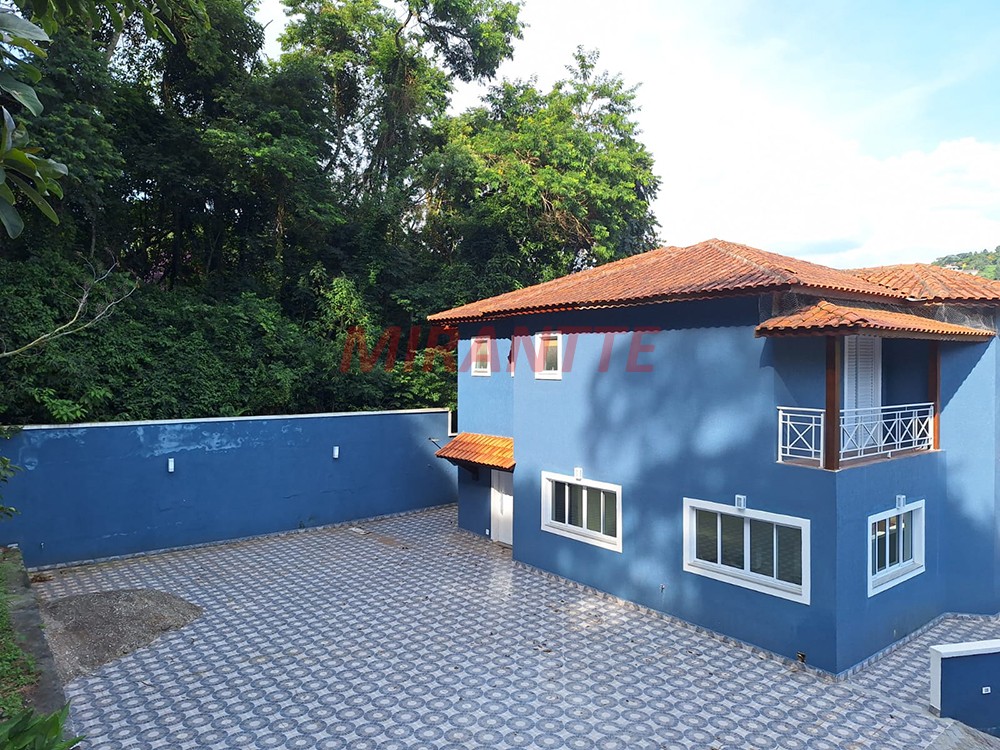 Sobrado de 320m² com 3 quartos em PARQUE PETROPOLIS