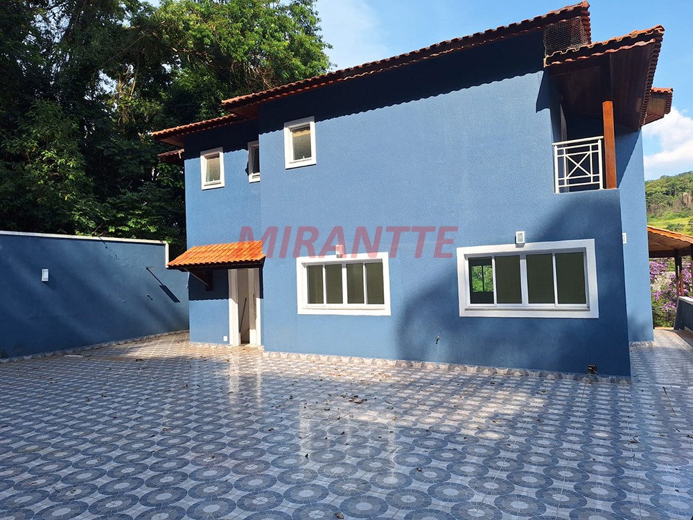 Sobrado de 320m² com 3 quartos em PARQUE PETROPOLIS