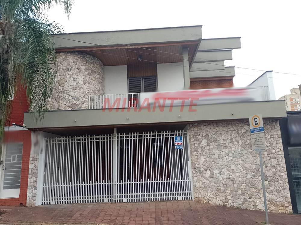 Sobrado de 290m² com 3 quartos em Vila Hortência
