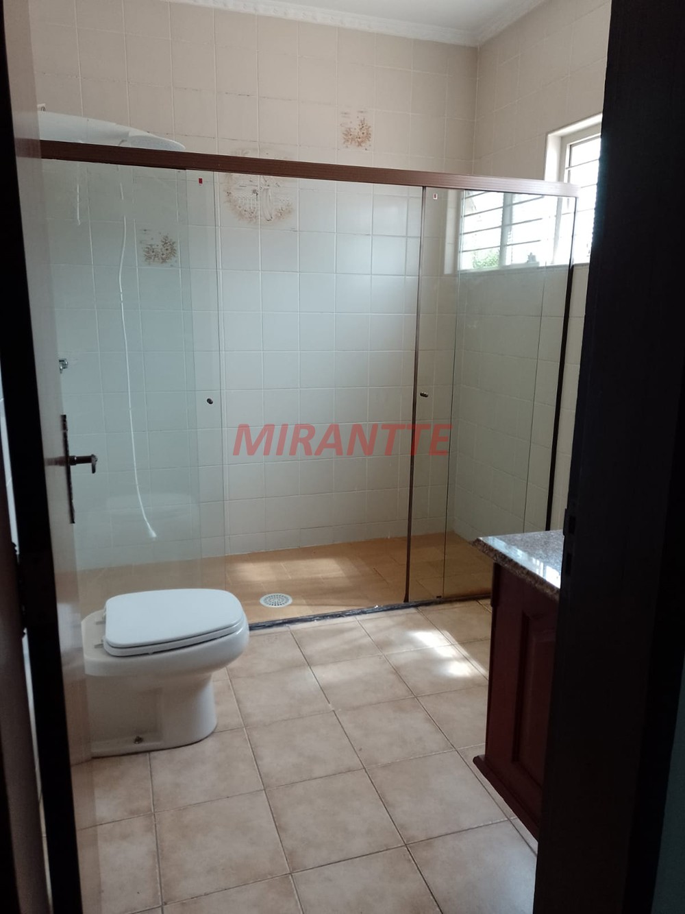Sobrado de 290m² com 3 quartos em Vila Hortência