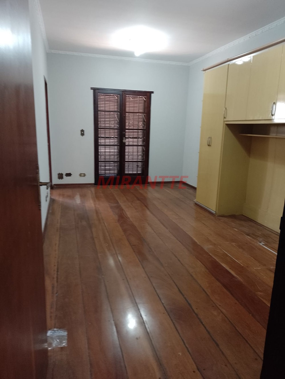 Sobrado de 290m² com 3 quartos em Vila Hortência