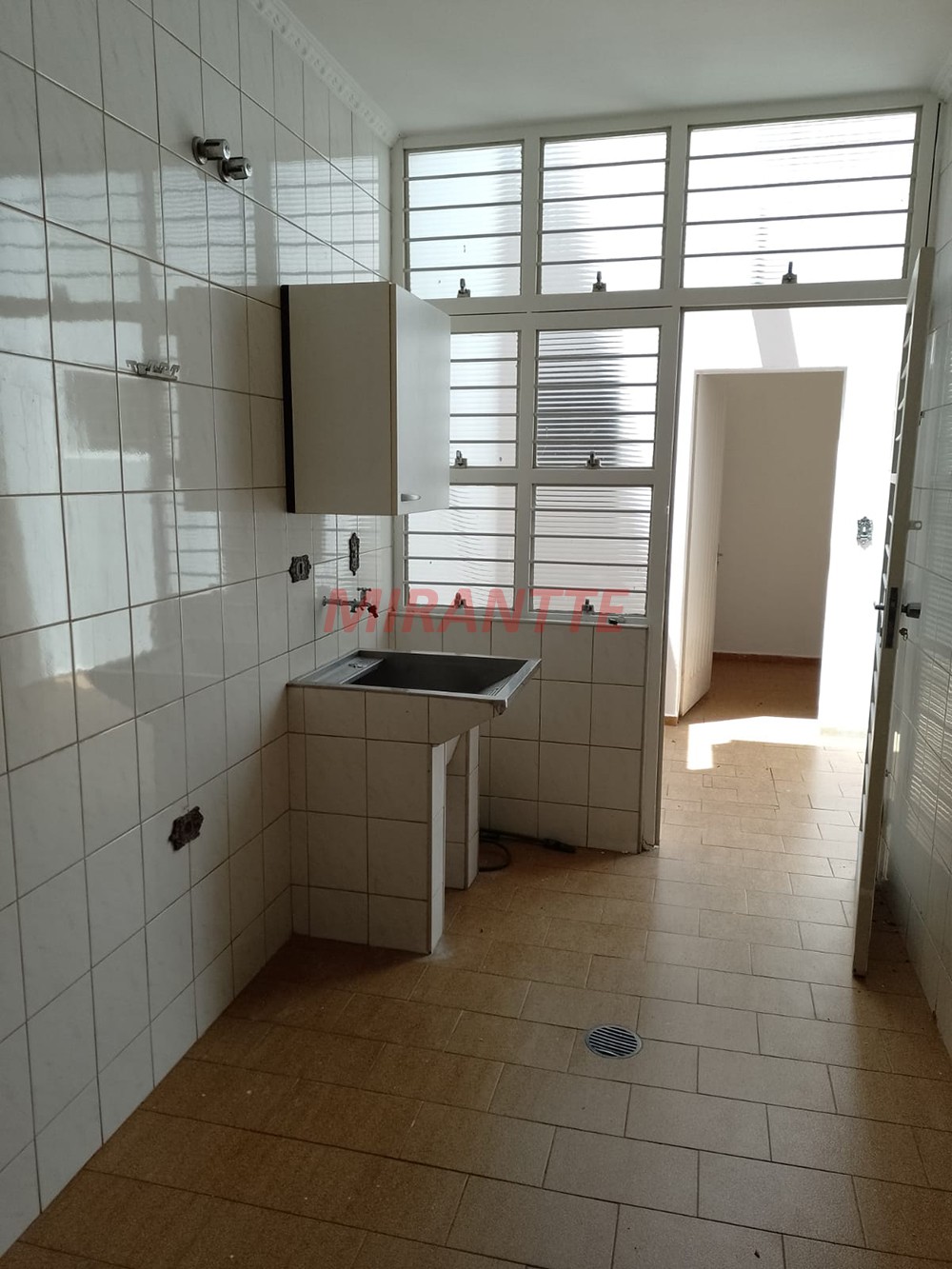 Sobrado de 290m² com 3 quartos em Vila Hortência