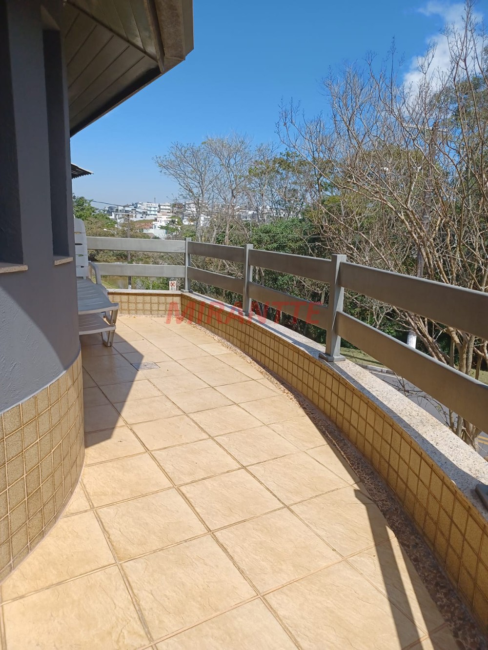 Sobrado de 351m² com 3 quartos em Jardim Fazenda Rincão
