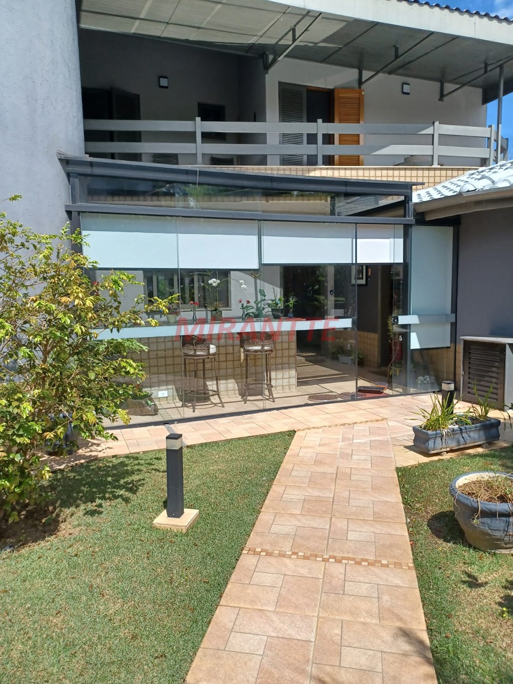 Sobrado de 351m² com 3 quartos em Jardim Fazenda Rincão