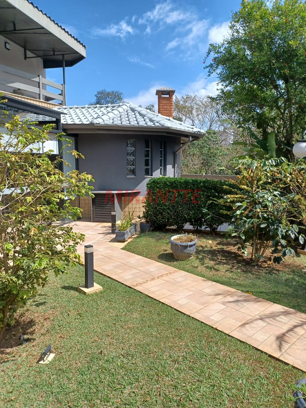 Sobrado de 351m² com 3 quartos em Jardim Fazenda Rincão
