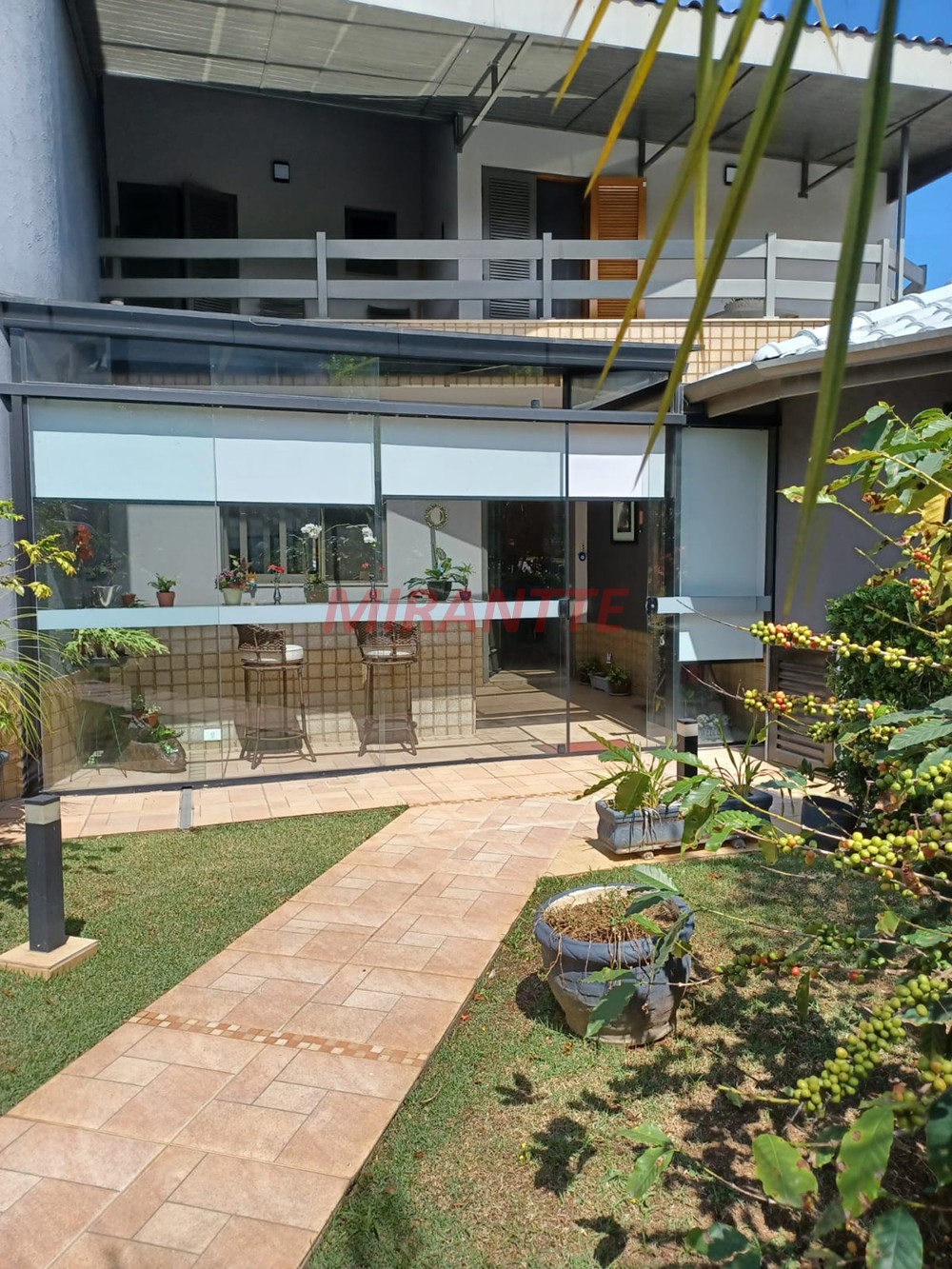 Sobrado de 351m² com 3 quartos em Jardim Fazenda Rincão