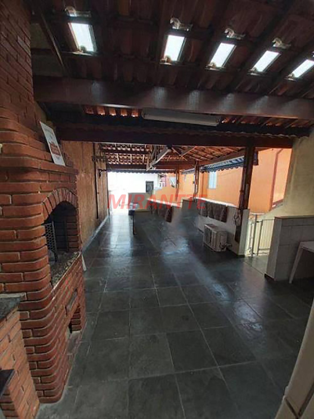 Sobrado de 230m² com 5 quartos em Jardim Popular