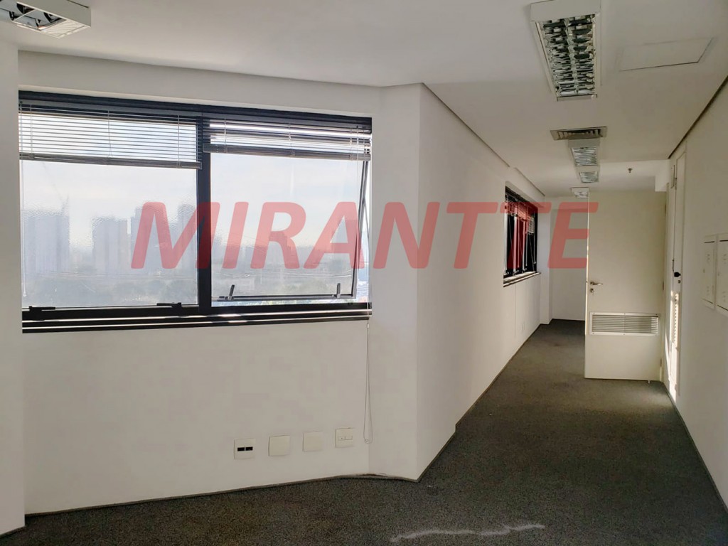 Conjunto comercial em Barra Funda