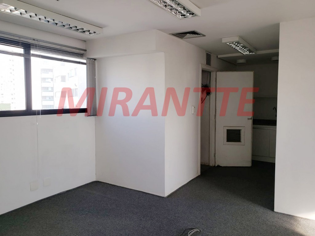 Conjunto comercial em Barra Funda