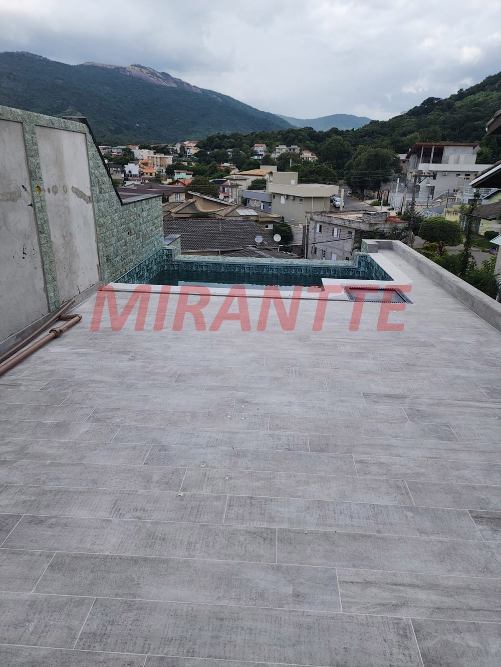 Sobrado de 150m² com 3 quartos em Jardim Maristela