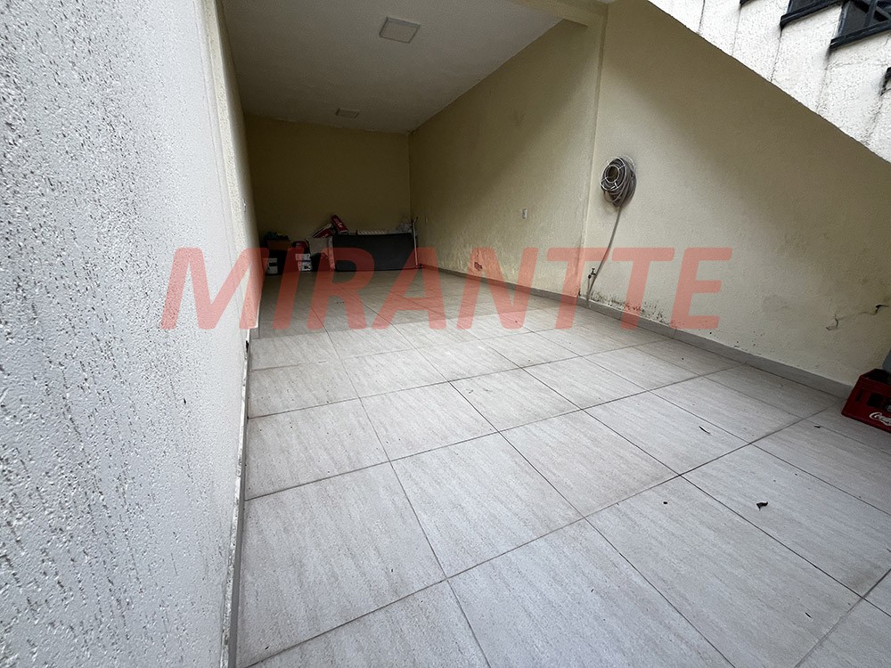 Sobrado de 248m² com 3 quartos em Santana