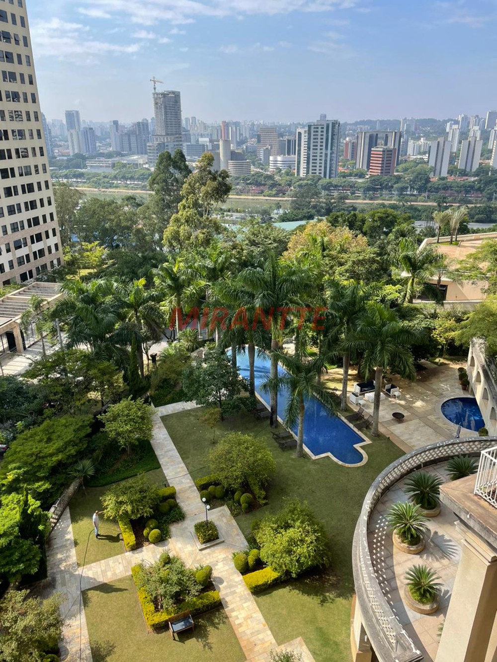 Apartamento de 425m² com 4 quartos em Panamby