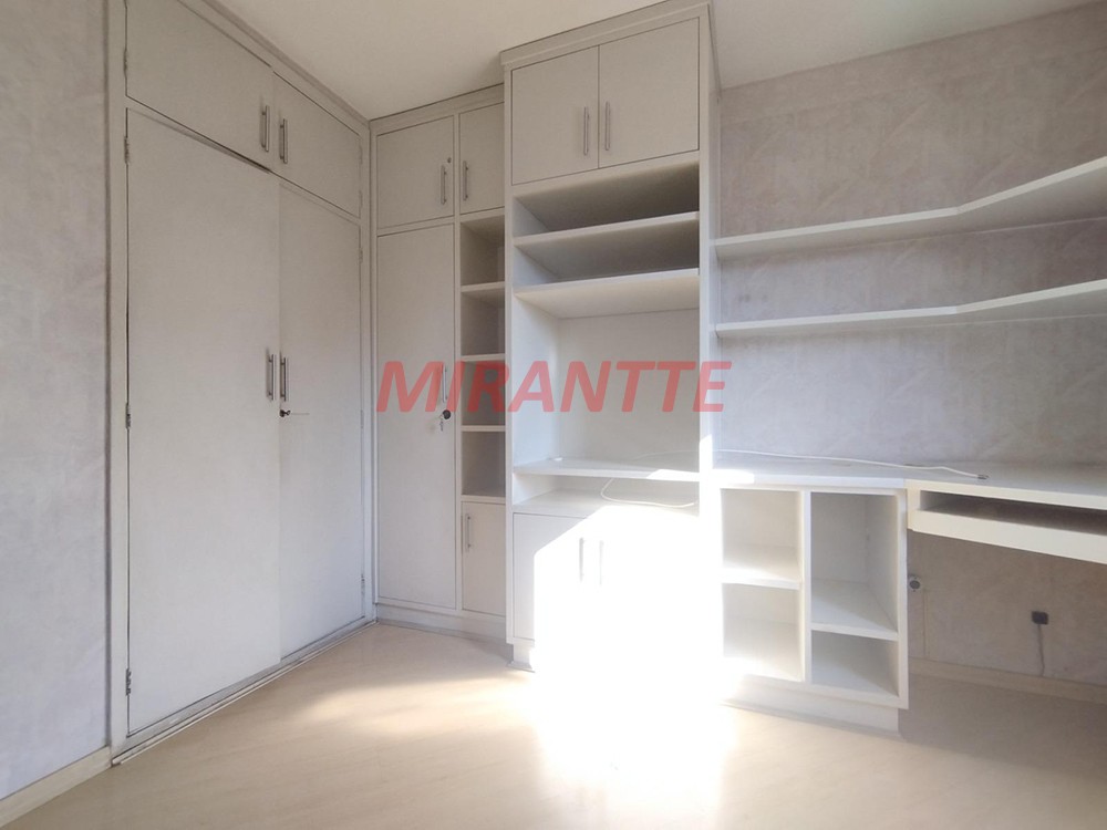 Apartamento de 75m² com 2 quartos em Santa Cecilia