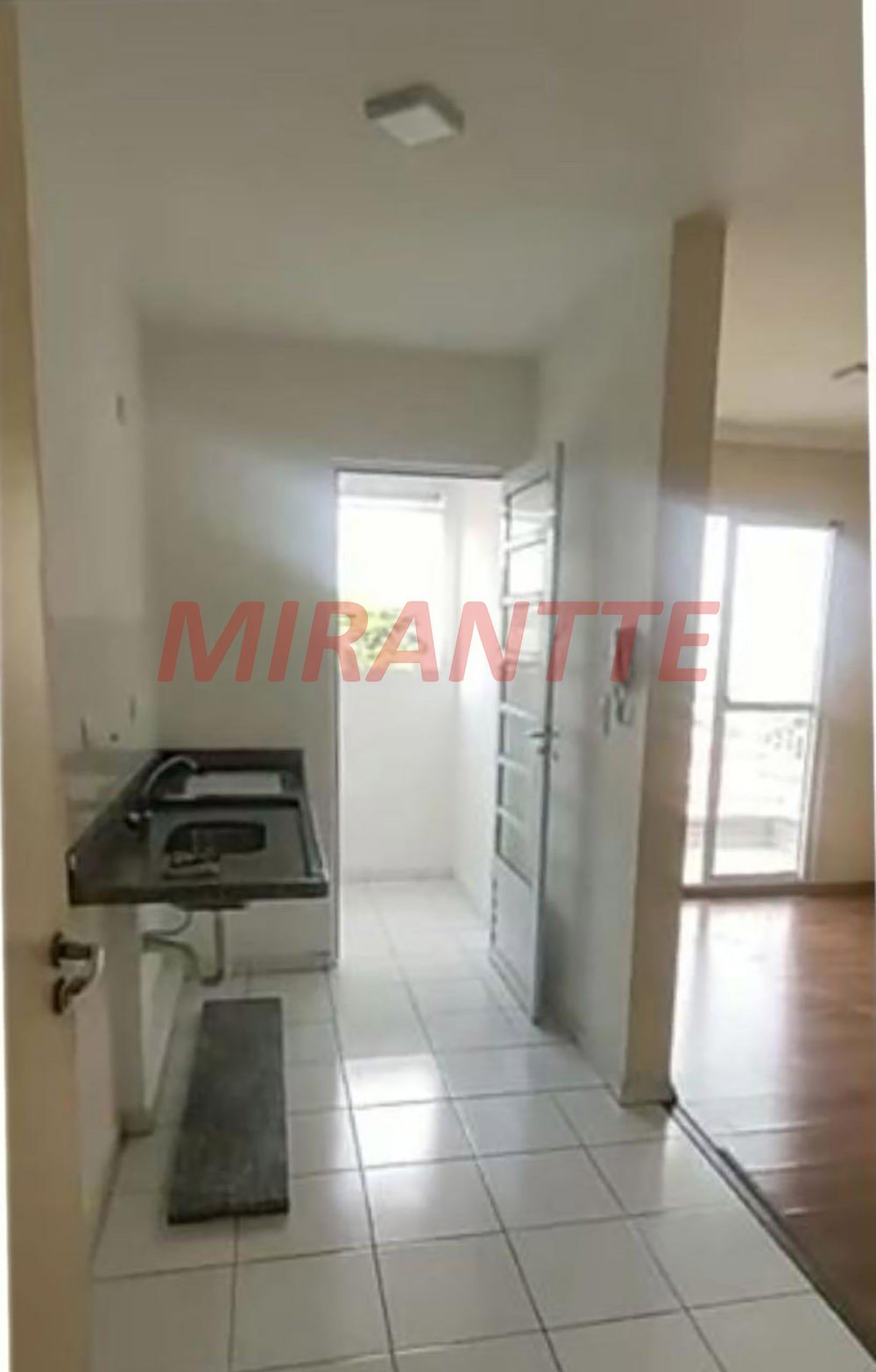 Apartamento com 2 quartos em Vila Amalia