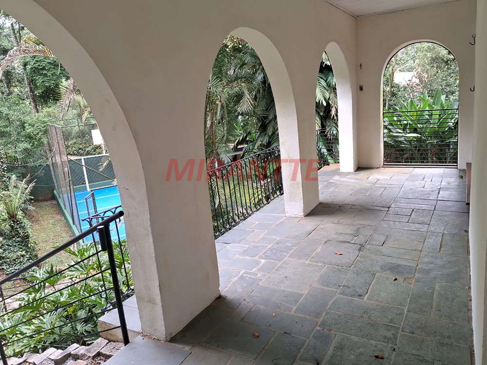 Casa terrea de 645m² com 4 quartos em Serra da Cantareira