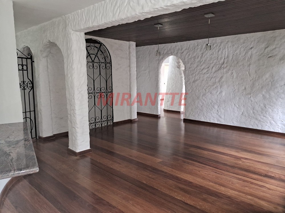 Casa terrea de 645m² com 4 quartos em Serra da Cantareira