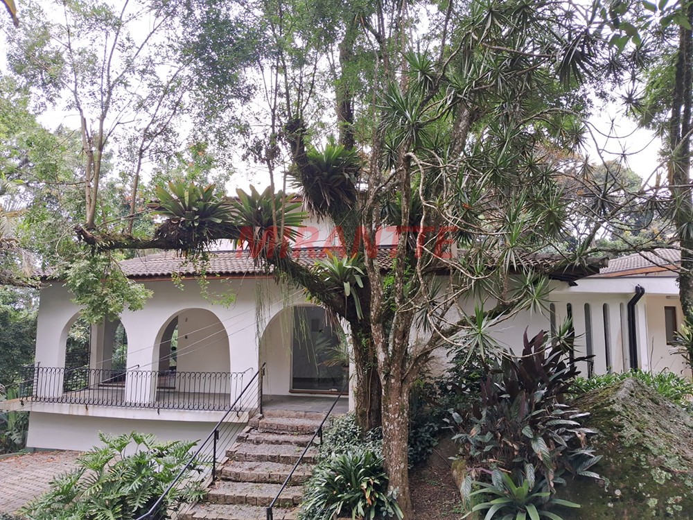 Casa terrea de 645m² com 4 quartos em Serra da Cantareira