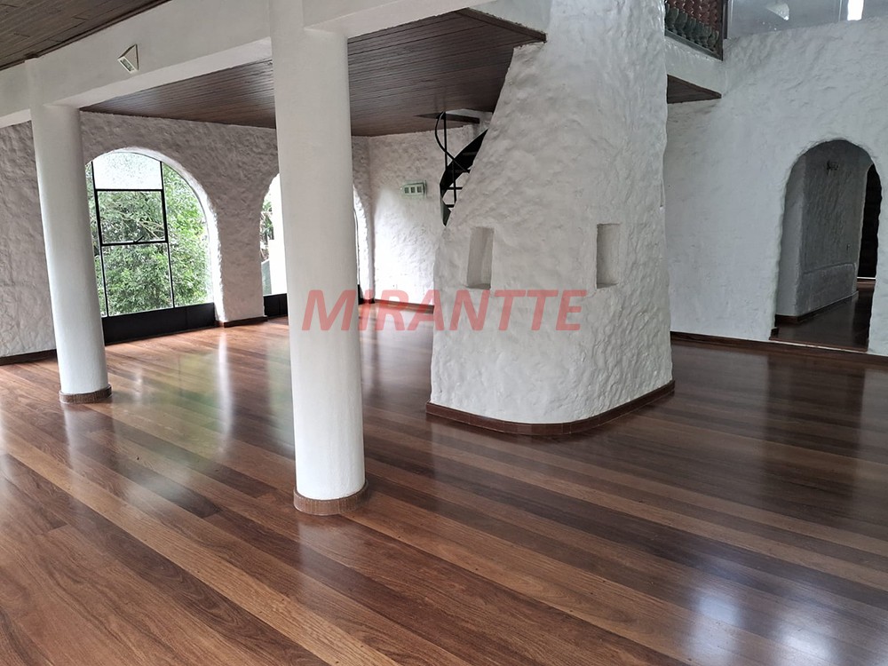 Casa terrea de 645m² com 4 quartos em Serra da Cantareira