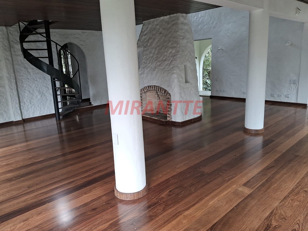Casa terrea de 645m² com 4 quartos em Serra da Cantareira