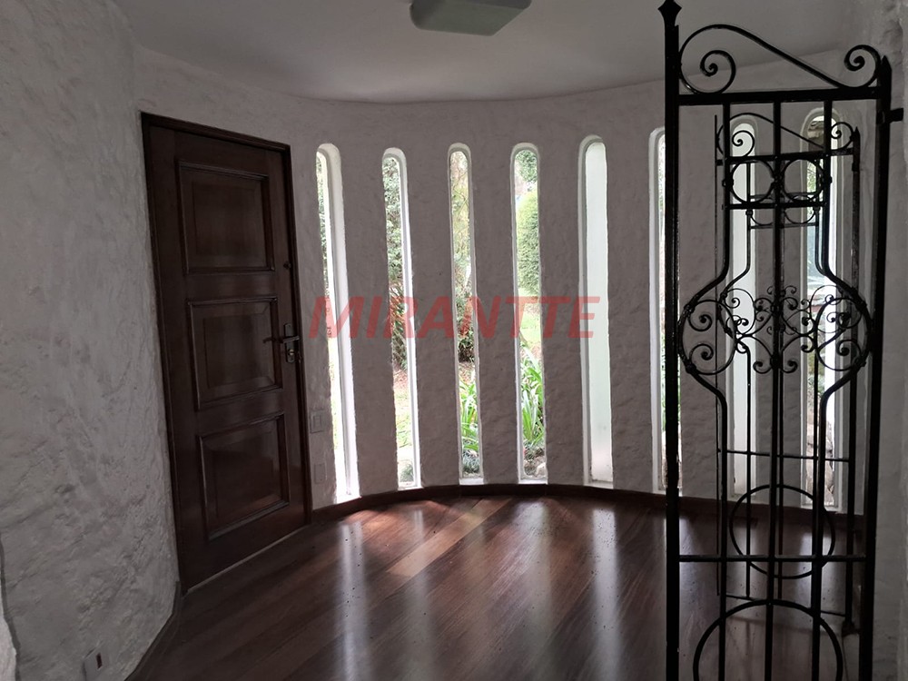 Casa terrea de 645m² com 4 quartos em Serra da Cantareira