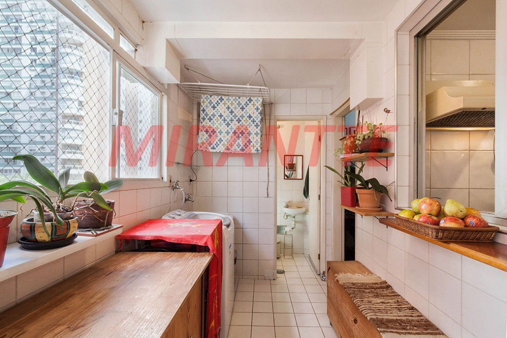 Apartamento de 160m² com 3 quartos em Itaim Bibi