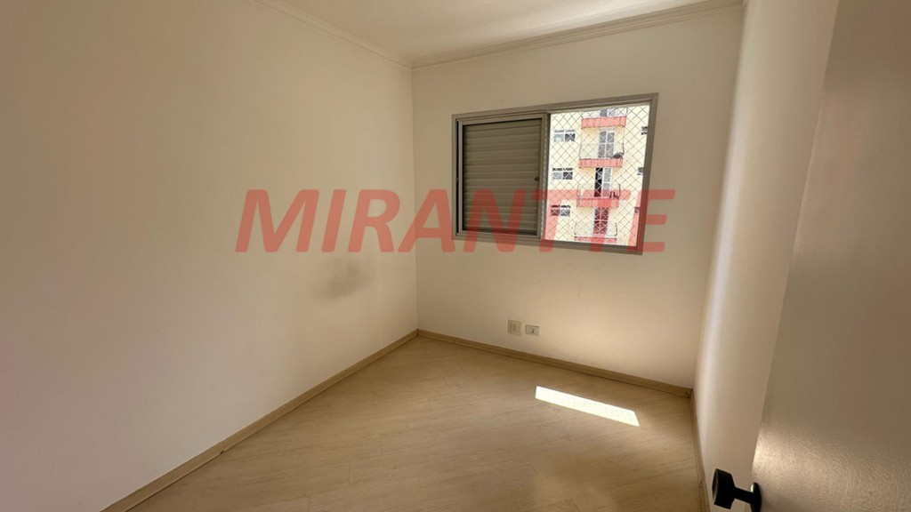 Apartamento de 57m² com 2 quartos em Santa Teresinha