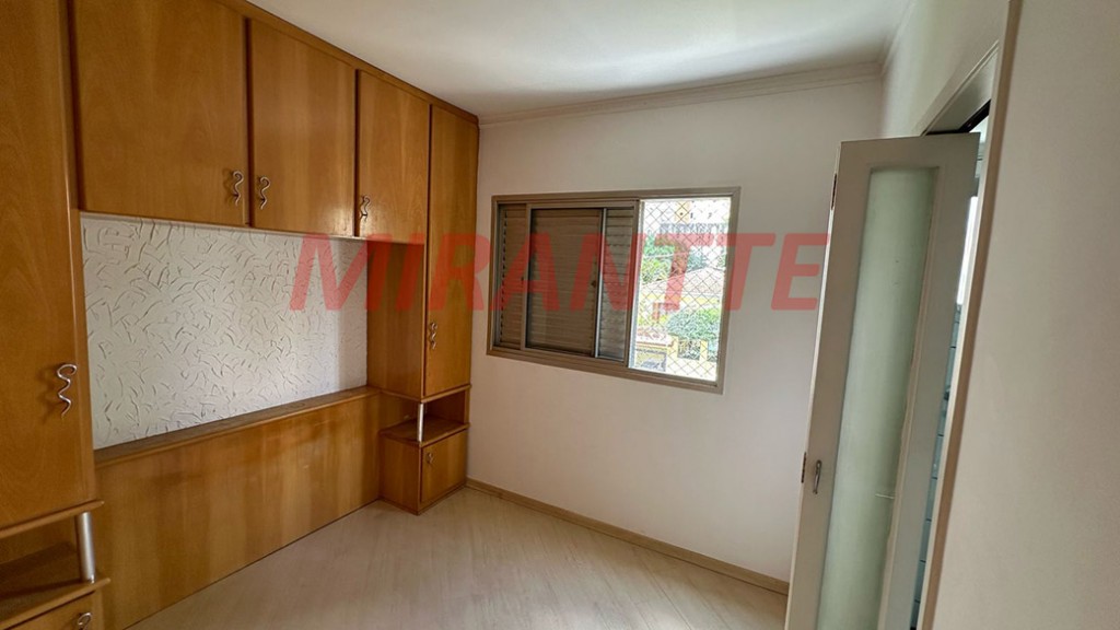 Apartamento de 57m² com 2 quartos em Santa Teresinha