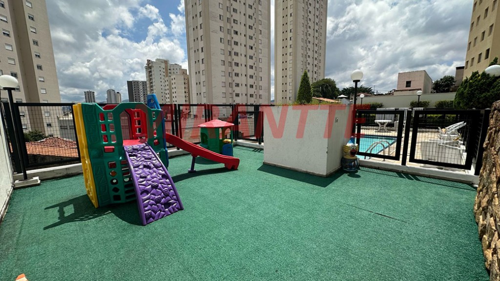 Apartamento de 57m² com 2 quartos em Santa Teresinha