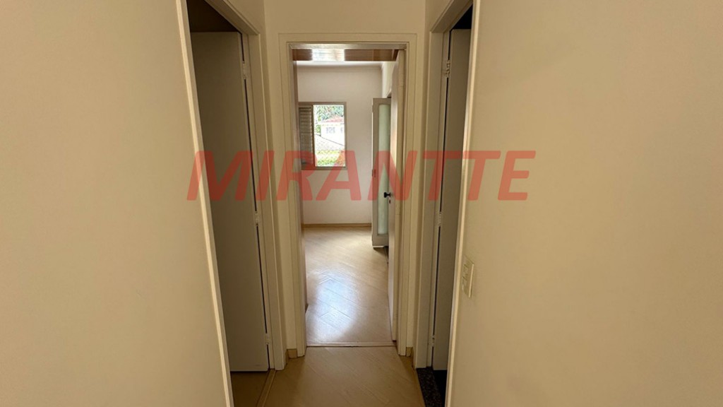 Apartamento de 57m² com 2 quartos em Santa Teresinha