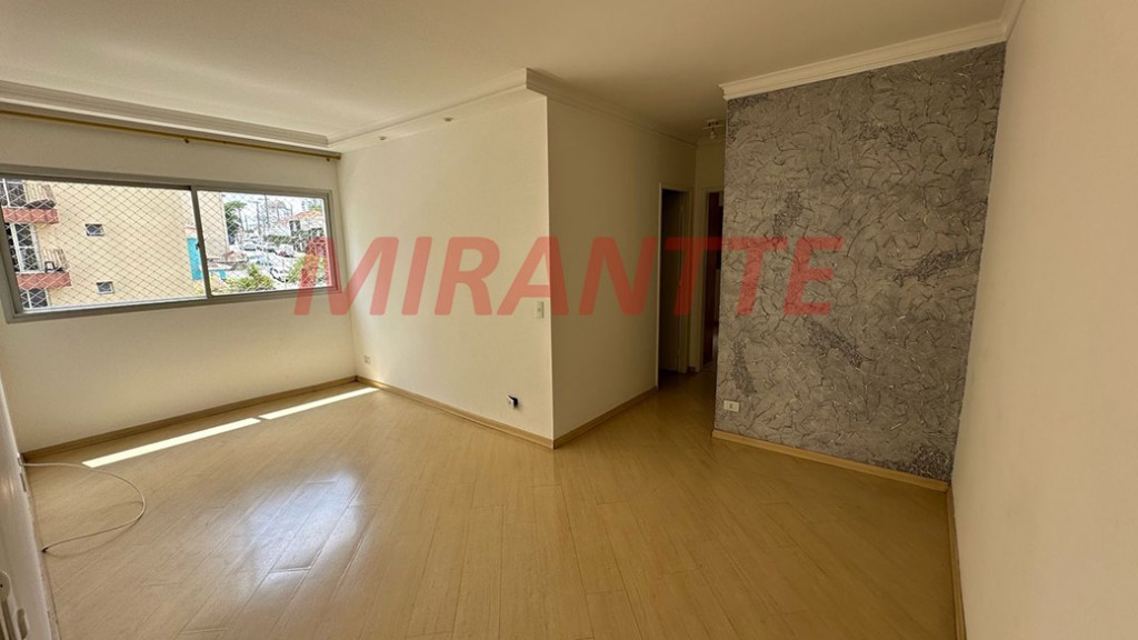 Apartamento de 57m² com 2 quartos em Santa Teresinha