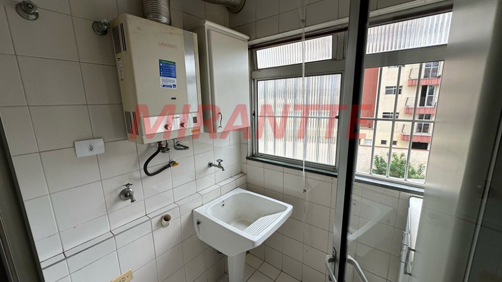Apartamento de 57m² com 2 quartos em Santa Teresinha
