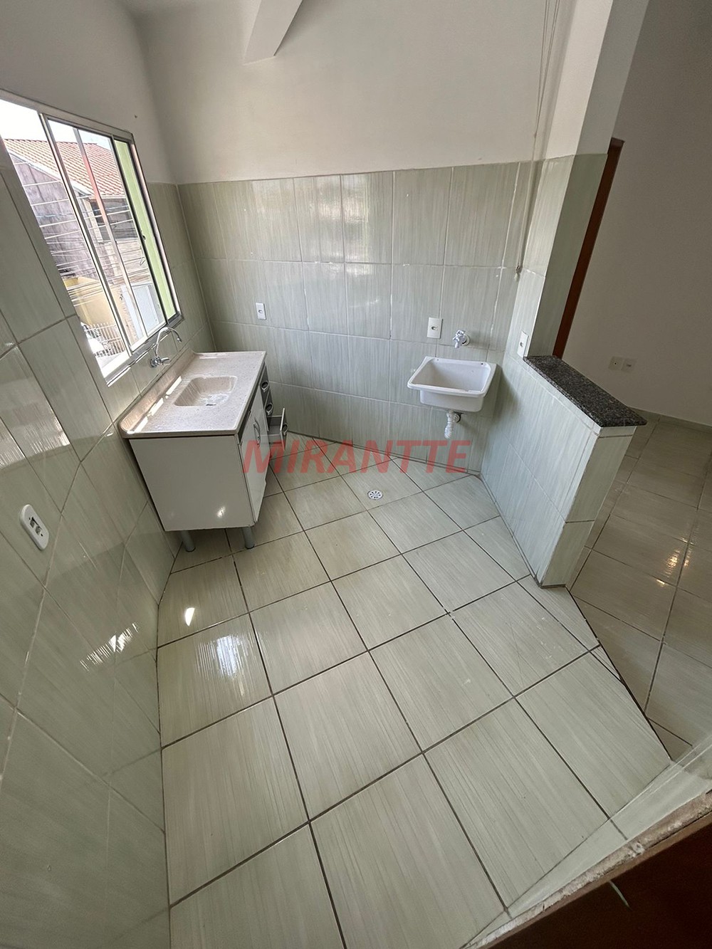 Sobrado de 332m² com 7 quartos em Laranjeiras