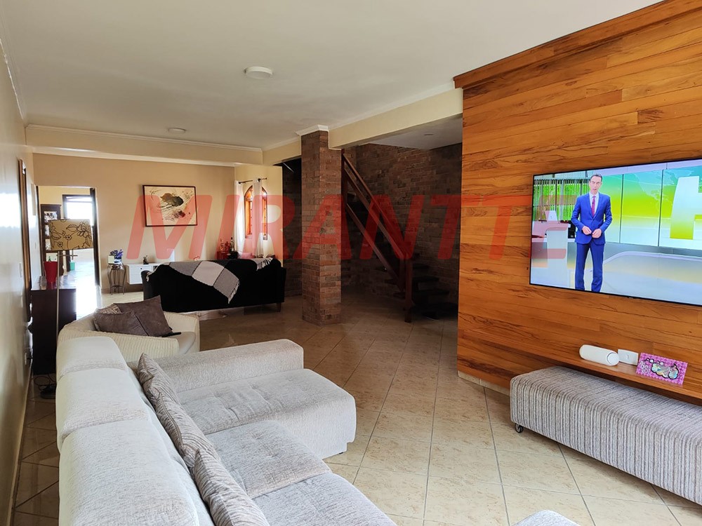 Sobrado de 341m² com 3 quartos em Jardim São Paulo