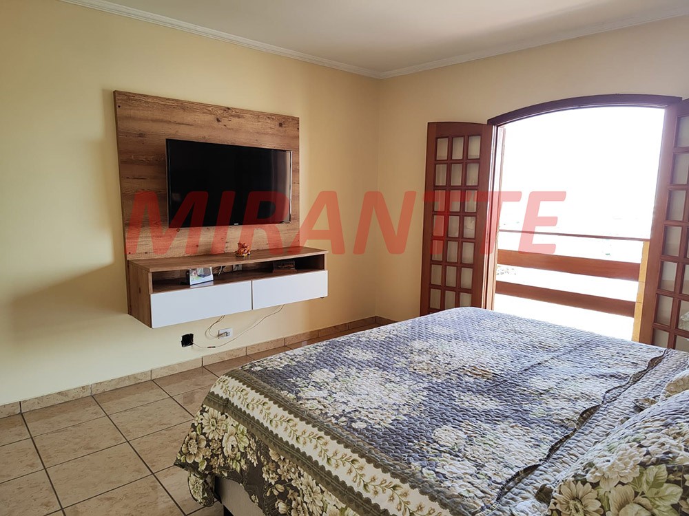 Sobrado de 341m² com 3 quartos em Jardim São Paulo