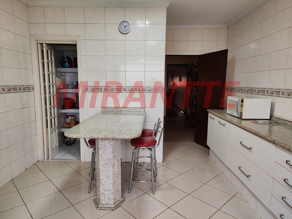Sobrado de 341m² com 3 quartos em Jardim São Paulo