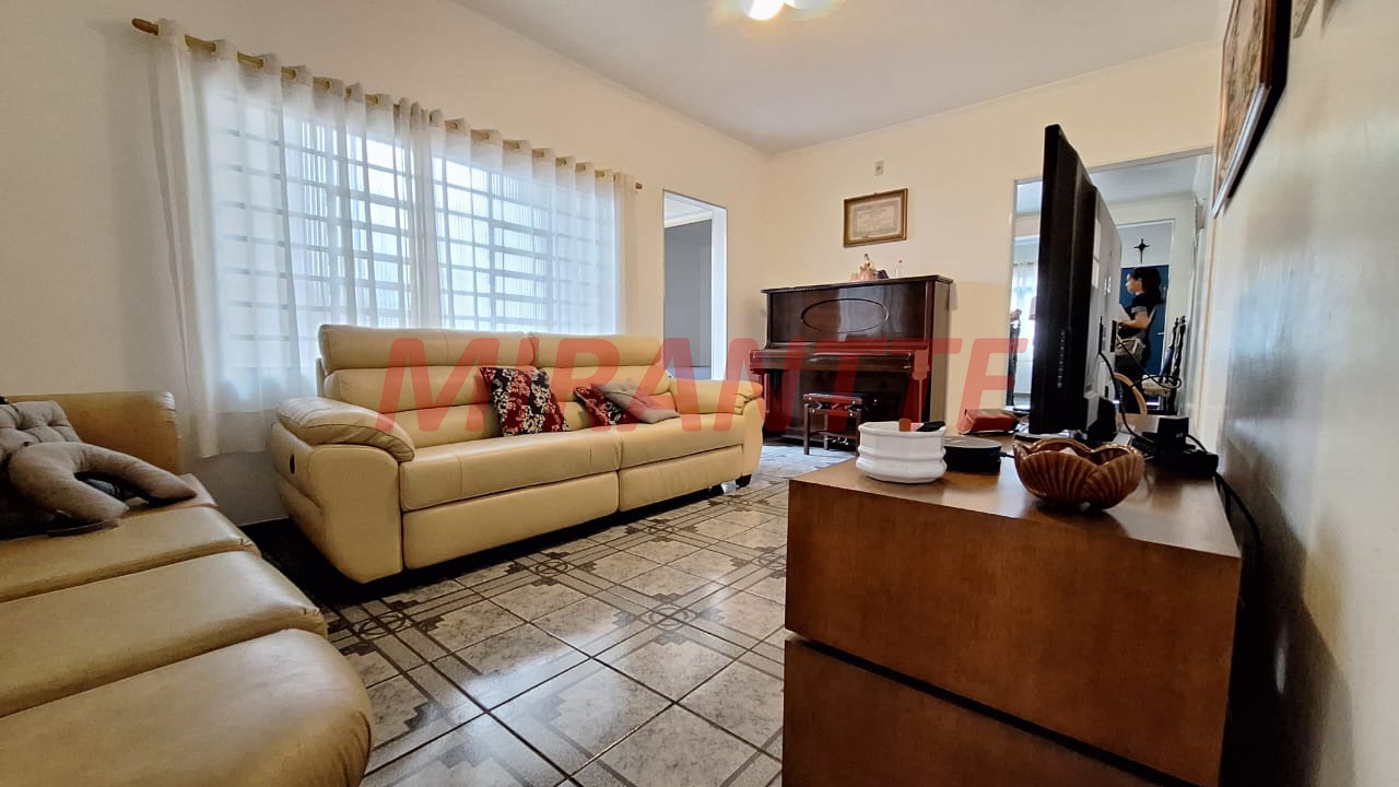 Casa terrea de 129m² com 2 quartos em Água Fria