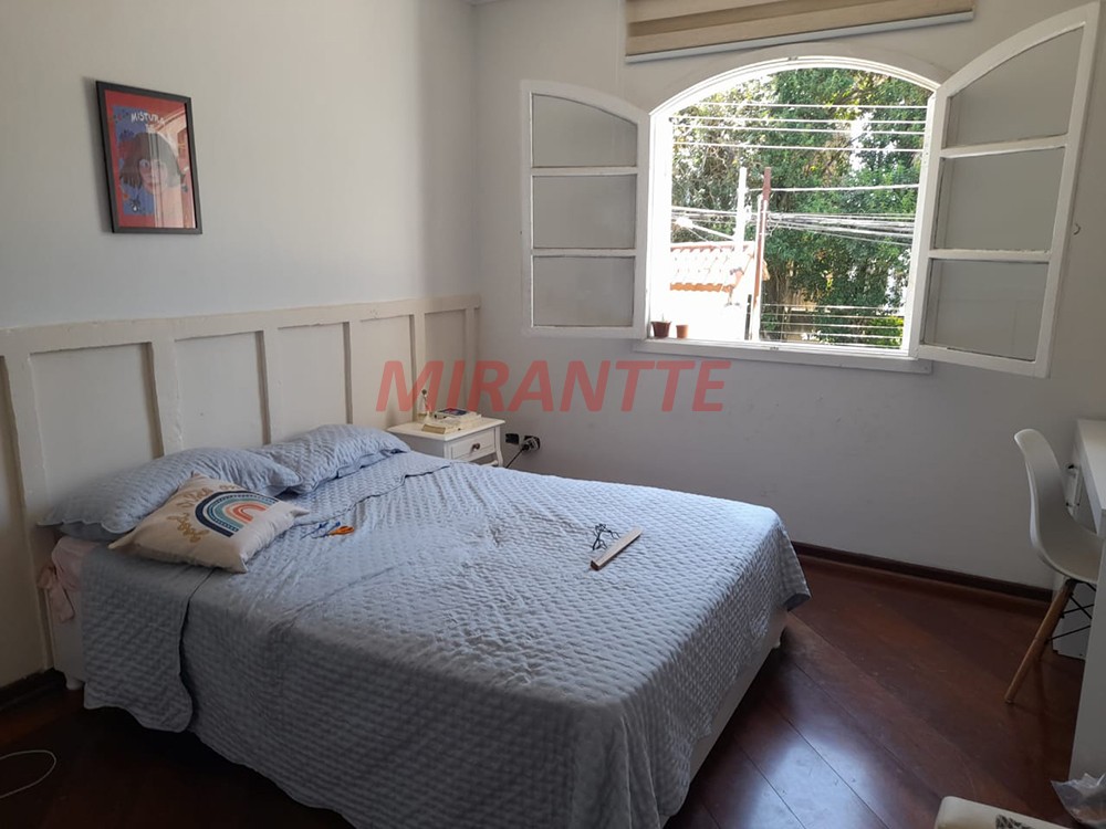 Sobrado de 183m² com 3 quartos em Vila Santos