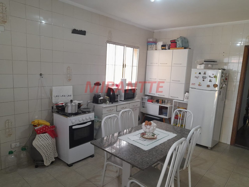 Sobrado de 183m² com 3 quartos em Vila Santos